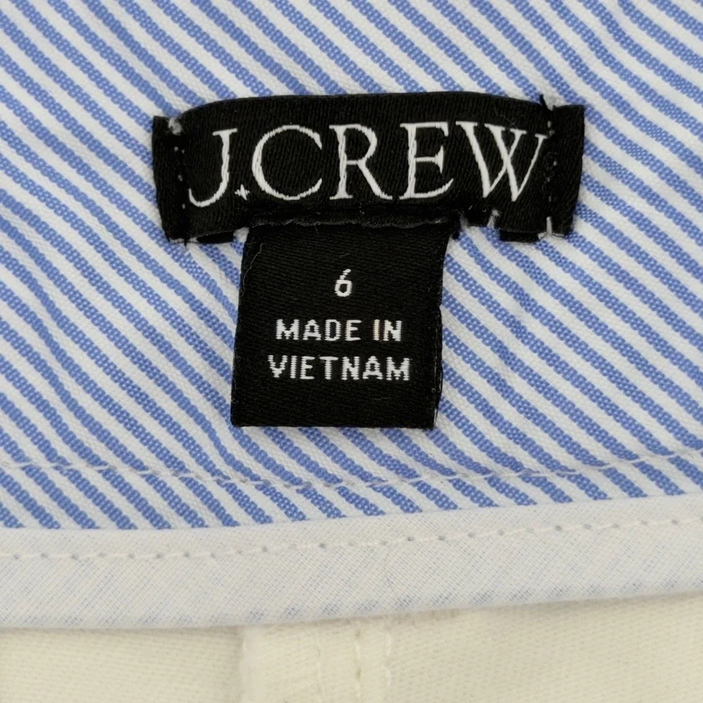 J Crew Women's Ivory Chino Shorts Size 6 Classic Fit Cotton‎ Blend